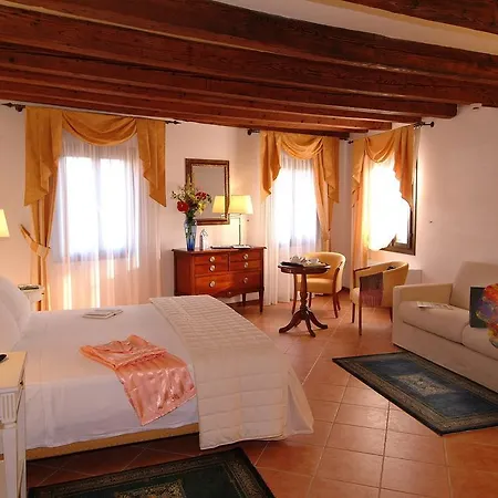Corte Grimani Aparthotel 3*