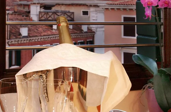 Corte Grimani Lägenhetshotell 4*