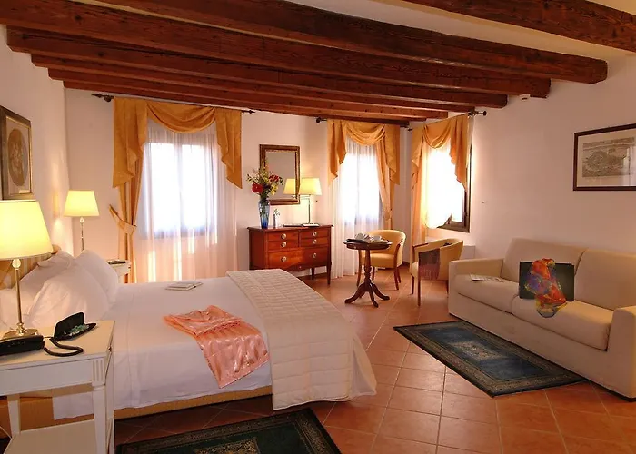 Corte Grimani Apart-hotel 4*